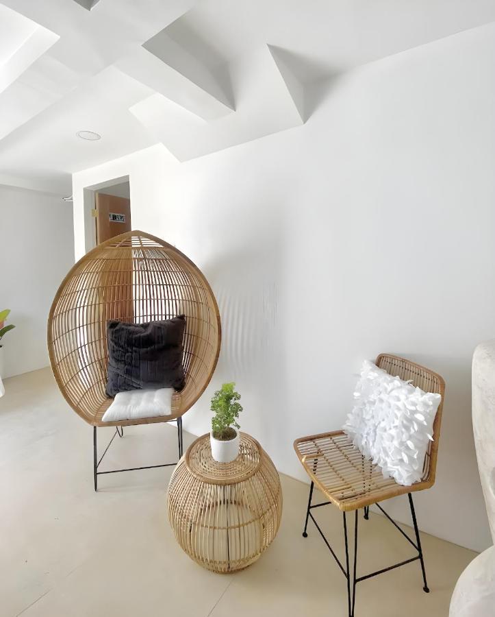 New Modern Home Near Airport, Beach And Fast Wi-Fi Sudtungan Exterior foto